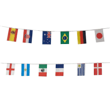 VARAL BANDEIRINHA PAISES EM TECIDO 10M COM 32 BANDEIRAS 14X21CM