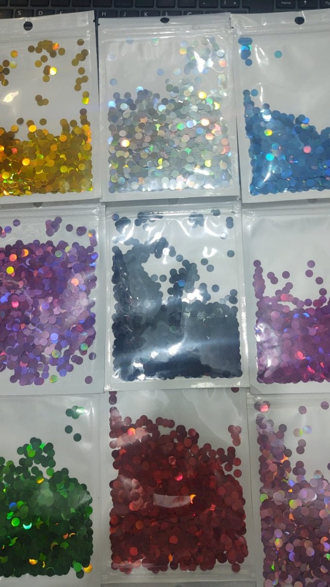 CONFETINHOS 6MM BRILHOSO VARIAS CORES PCT