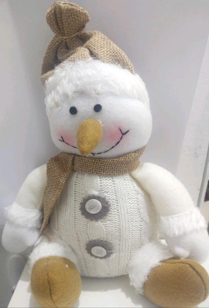 BONECO DE NEVE GORRO BEGE UND