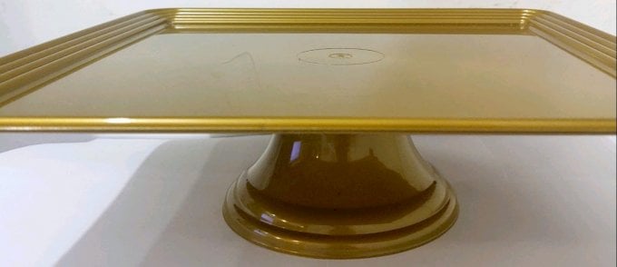 BOLEIRA QUADRADA 30CM DOURADA