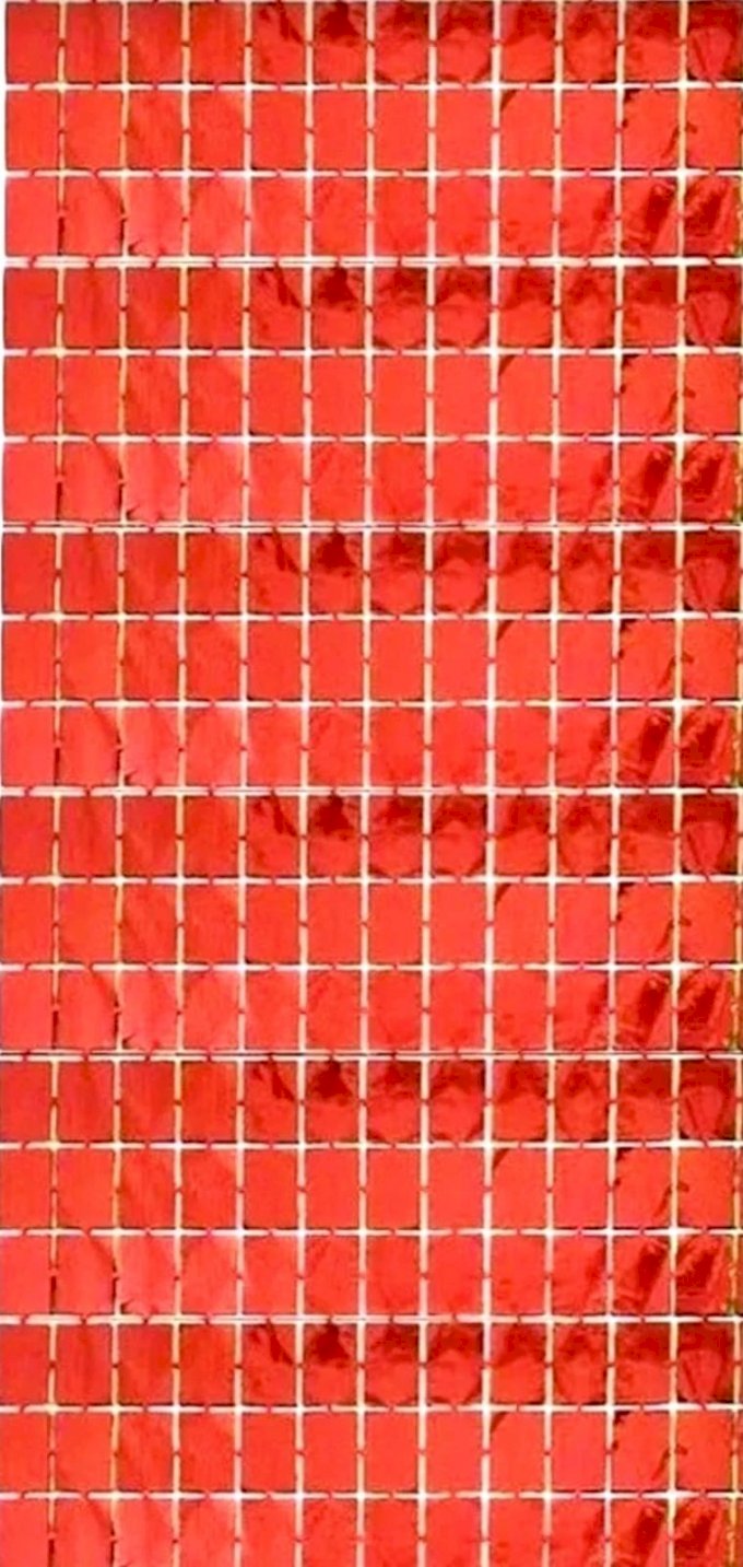 CORTINA METALIZADA QUADRADINHOS VERMELHO  2 X 1MT UND