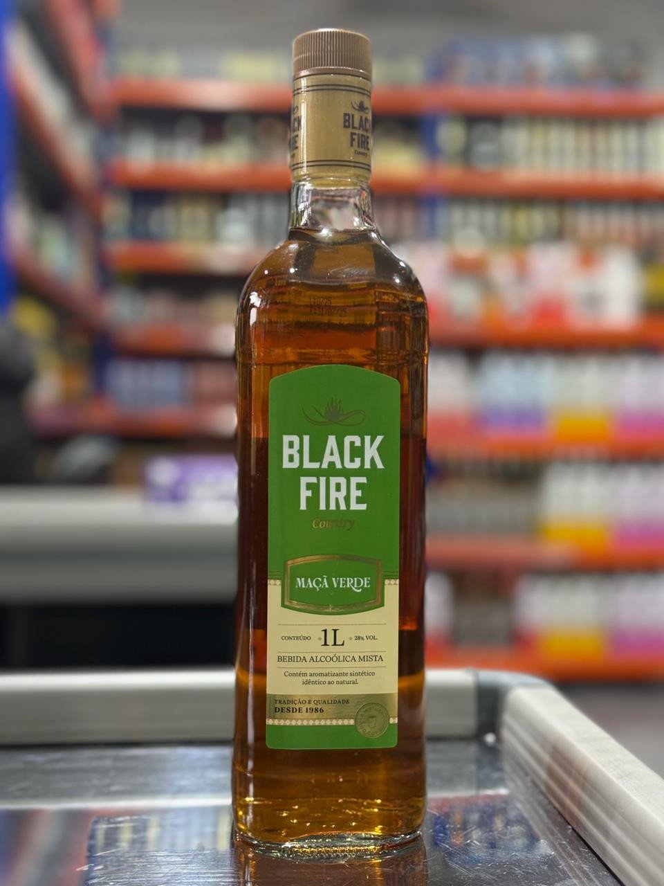 BEBIDA ALCOOLICA MISTA BLACK FIRE COUNTRY MAÇA VERDE 1L
