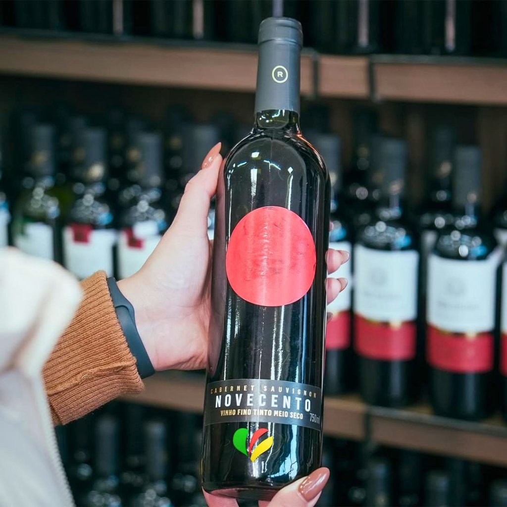 VINHO NOVECENTO CABERNET SAUVIGNON TINTO SECO 