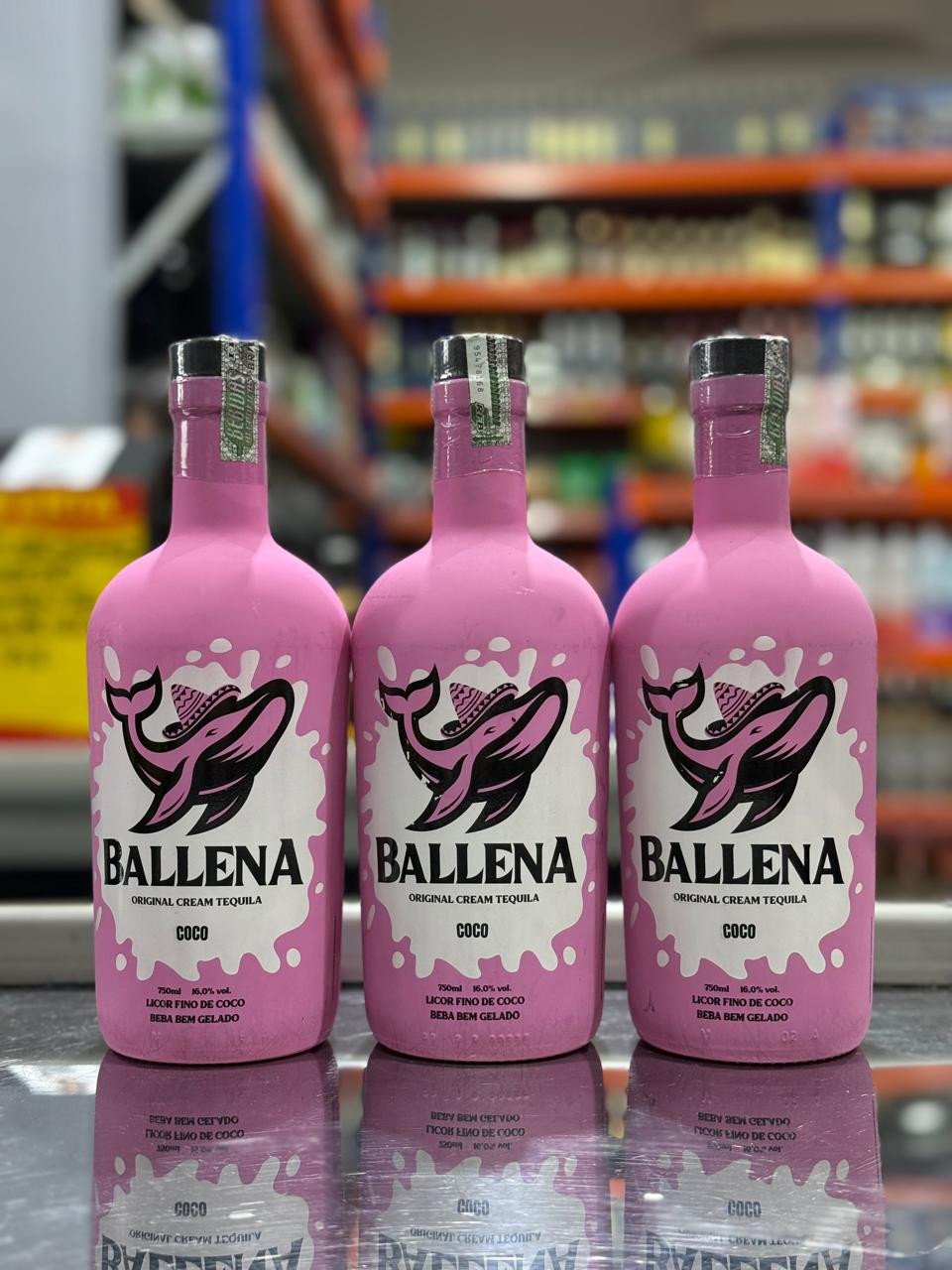 LICOR BALLENA COCO 750ML UND