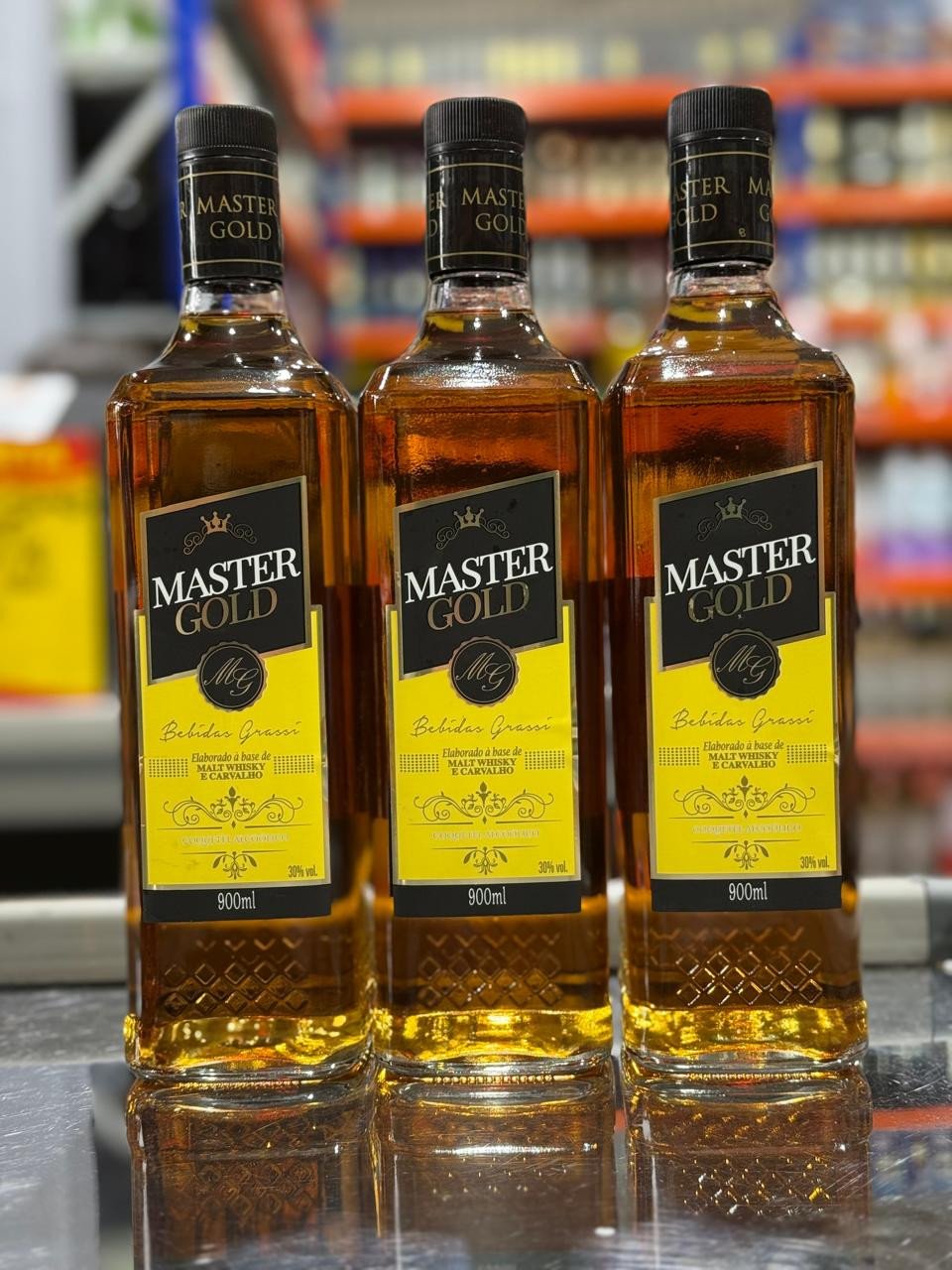 WHISKY MASTER GOLD 900ML UN 