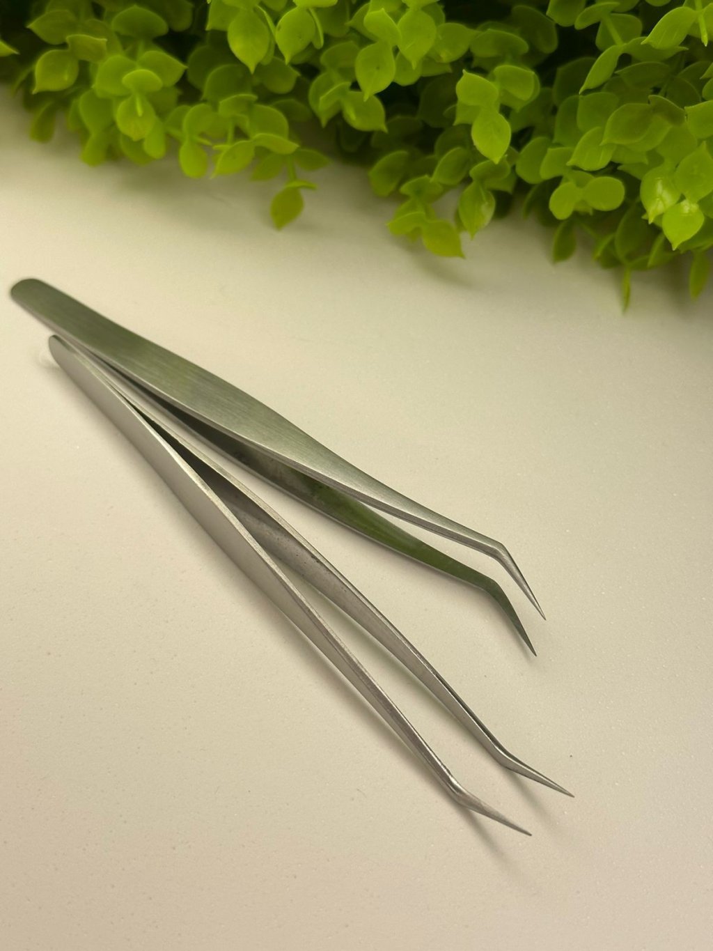 Pinça cilios mandala curva prata 