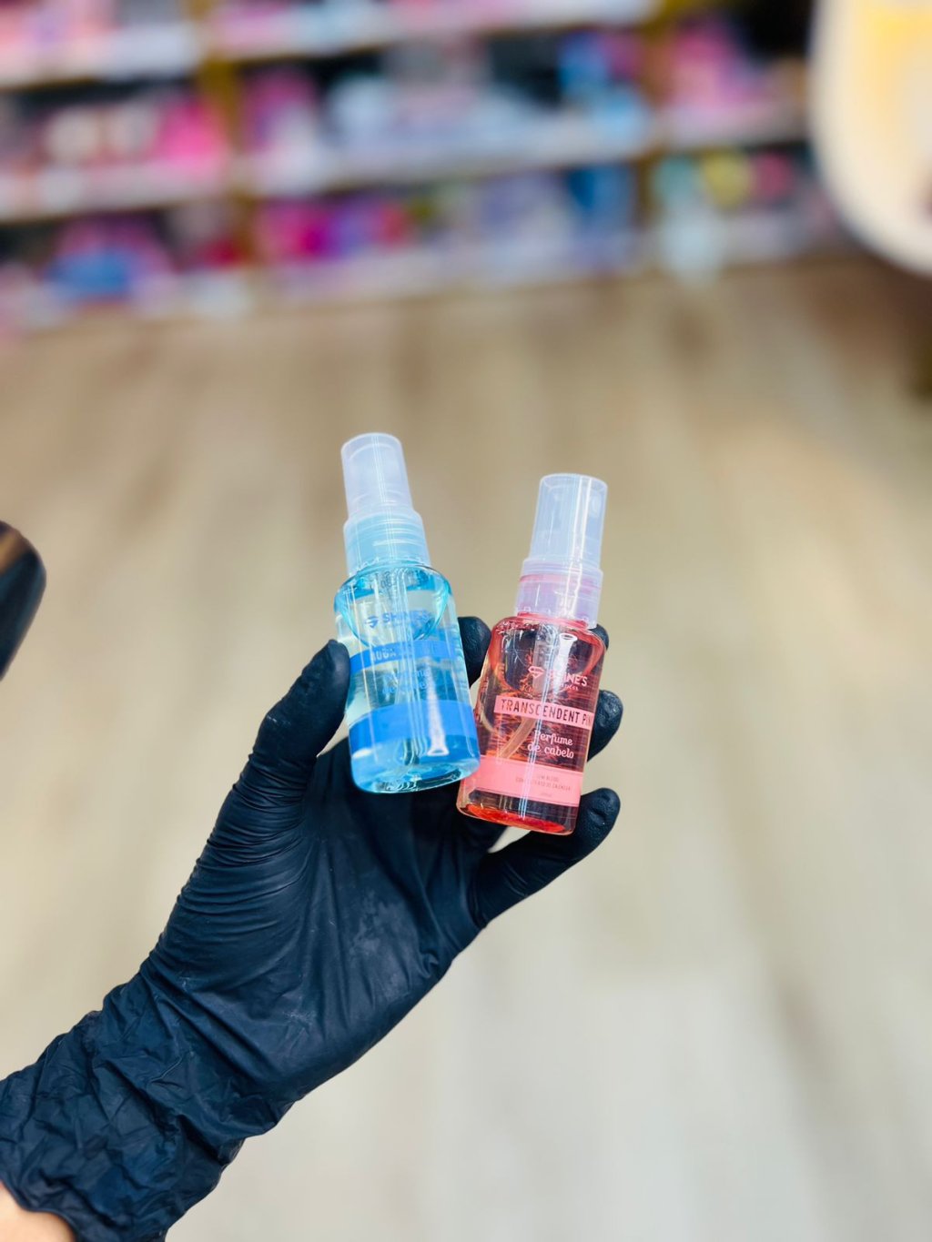 Perfume capilar shines