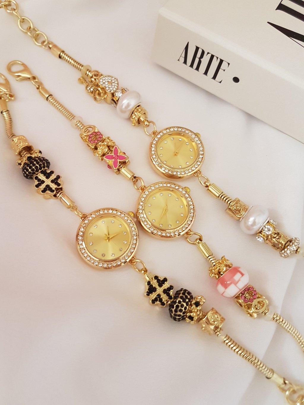 Relógio estilo Pandora