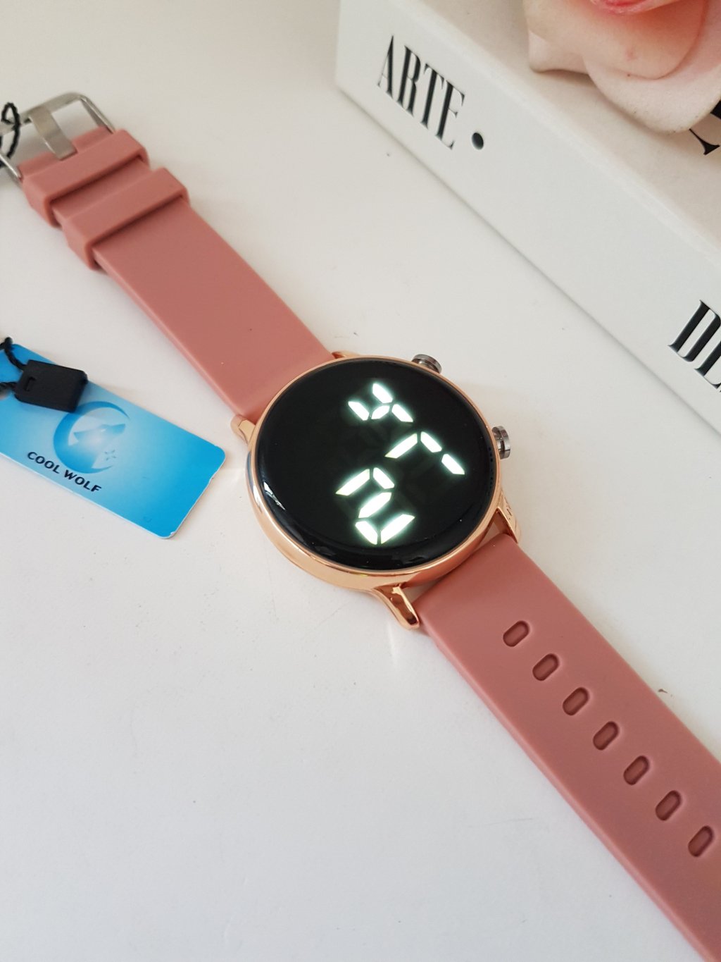 Wolf Red. Rose - Prova d Água