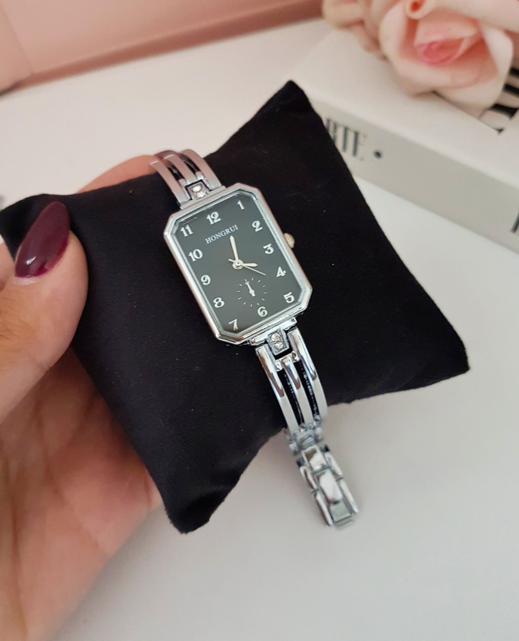 Hongrui - Prata/Preto