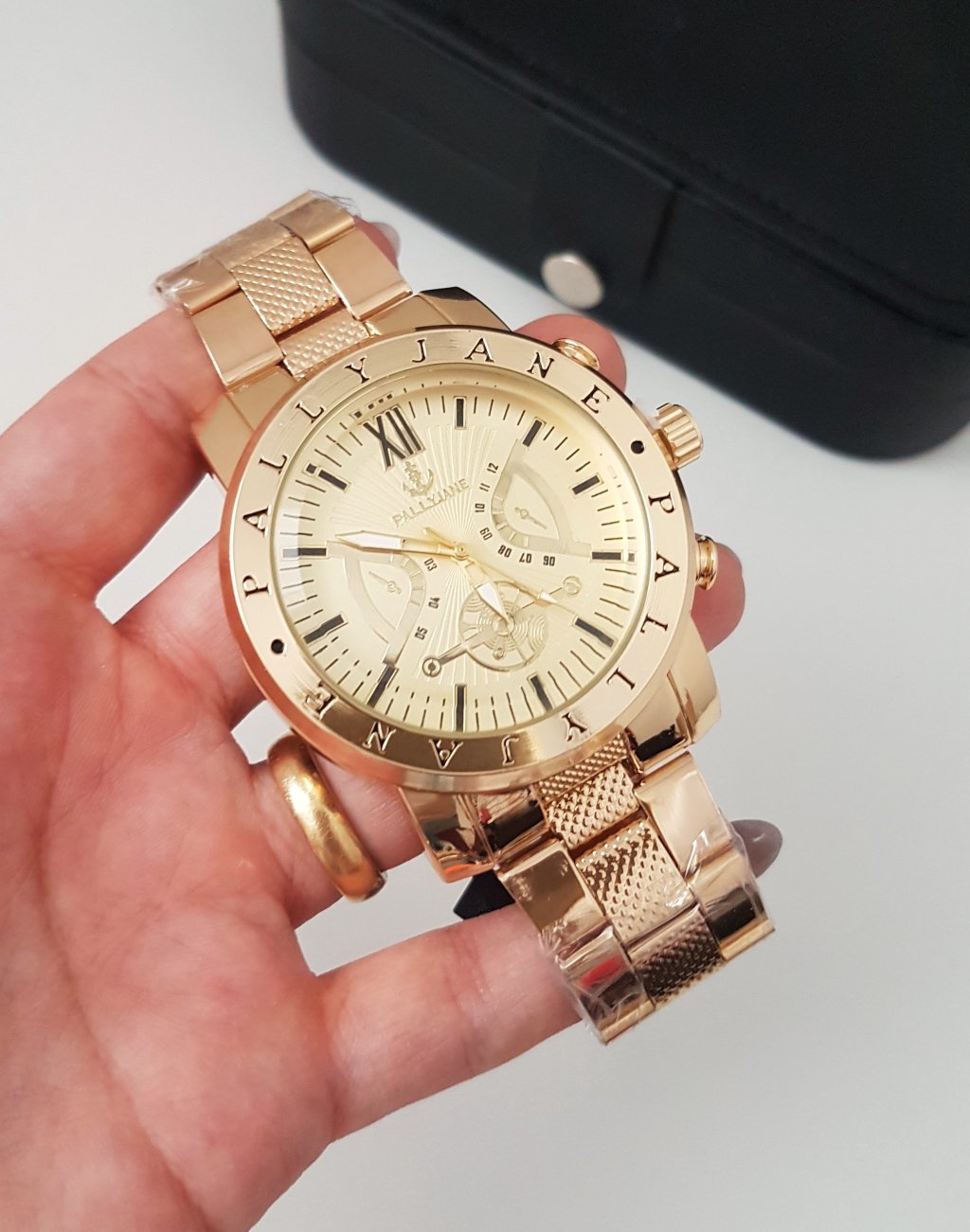 P69 - Dourado - Prova d água