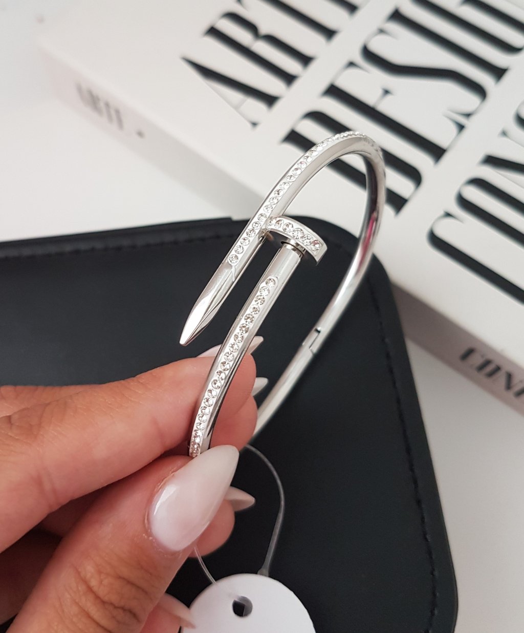 Bracelete em Aço Inoxidável  