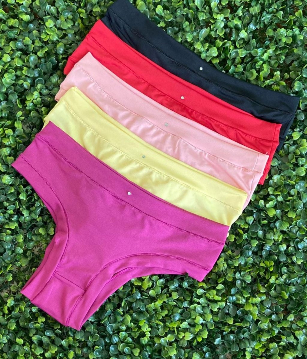 Calcinha toda em micro fibra lisa