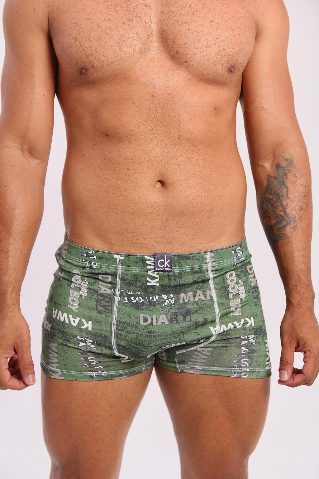 Cueca adulto, cos imbutido 