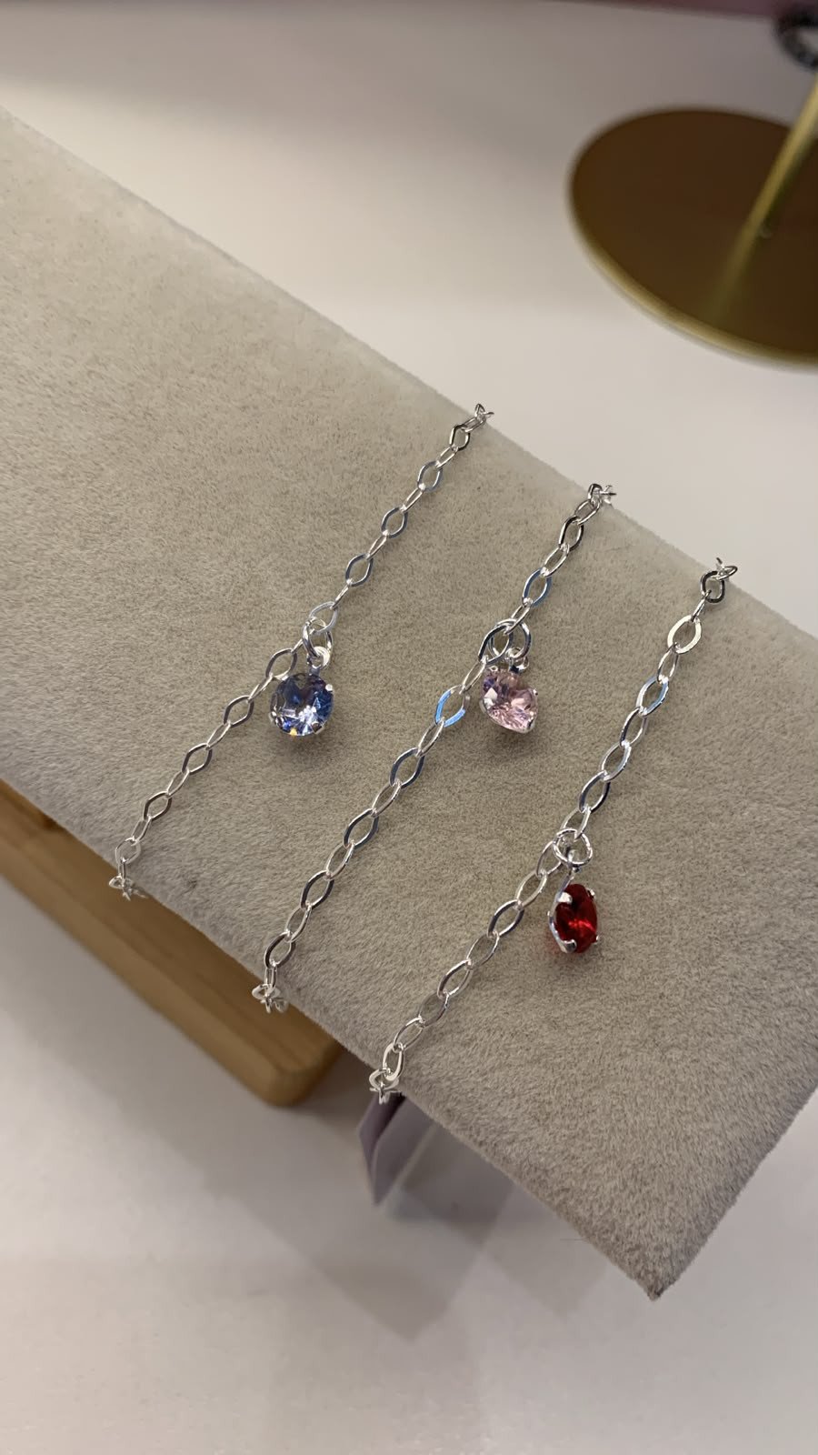 - Pulseira 