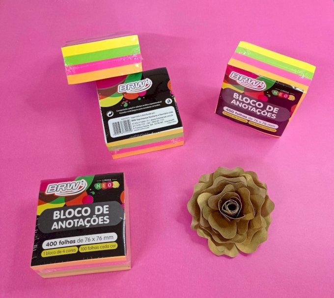 Bloco de Anotações Neon
