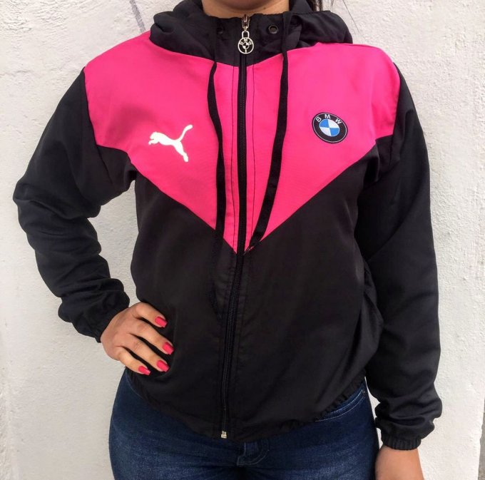 MODELAGEM CORTA VENTO COM RECORTE FEMININO