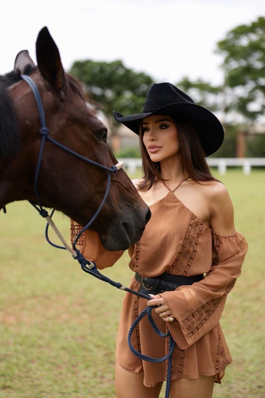 VESTIDO MARROM