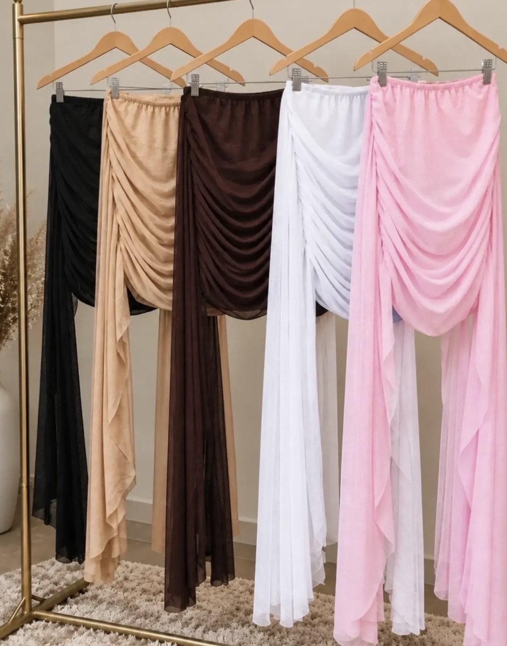SAIA DE TULE PRETO, ROSA E BRANCO