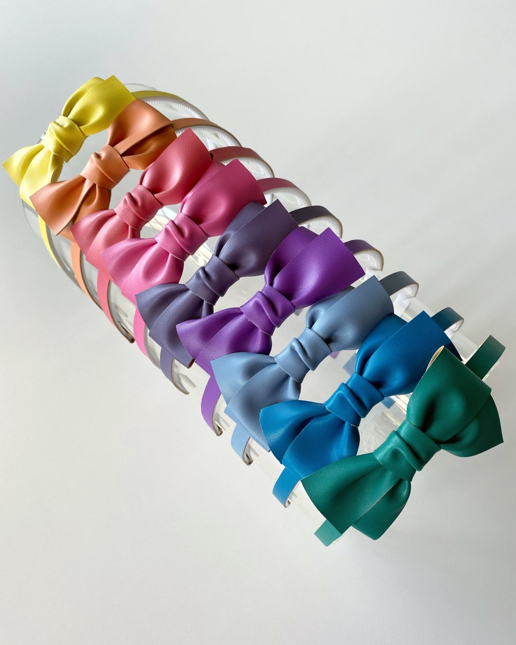 Kit 10 Tiaras Laço Cruzado em Napa