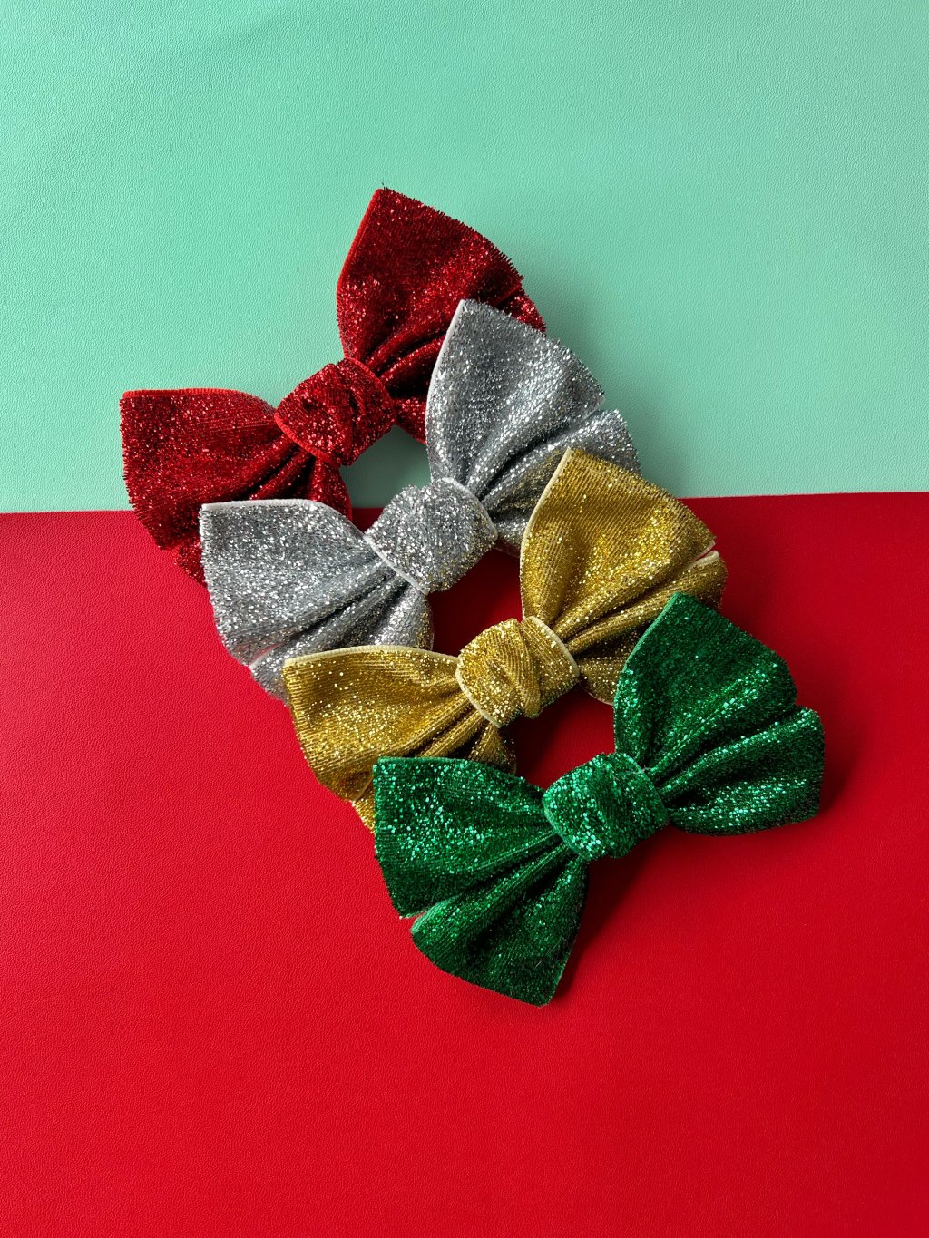 Kit 4 Laços Sofia Glitter Médio no Bico de Pato - Boas Festas