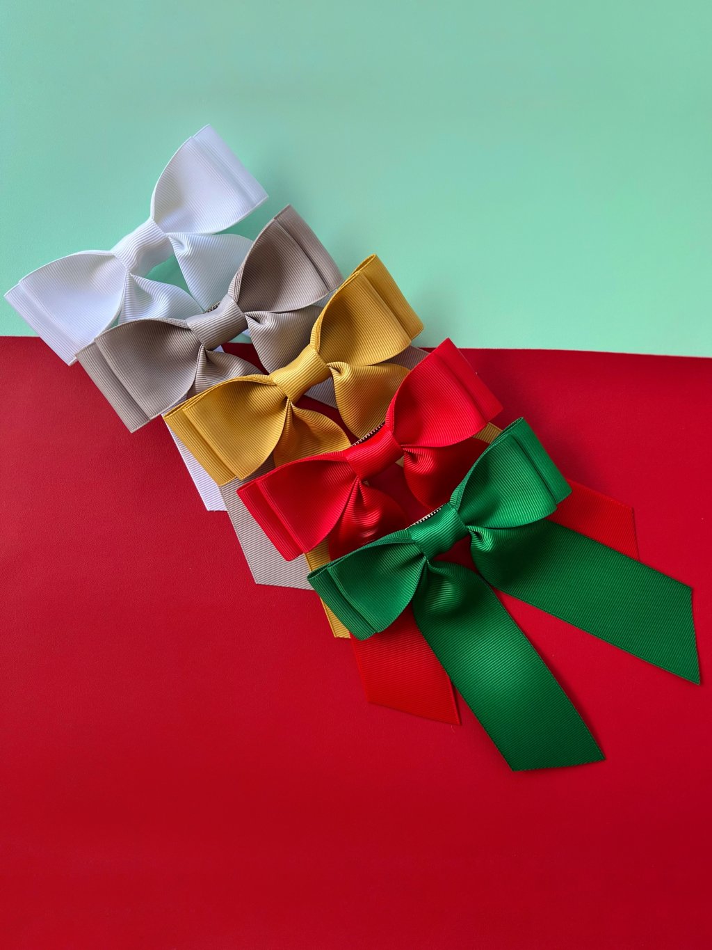 Kit 5 Laços Luna em Gorgurão na Presilha - Boas Festas