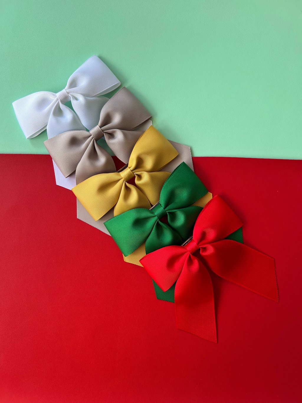 Kit 5 Laços Bruna em Gorgurão na Presilha - Boas Festas