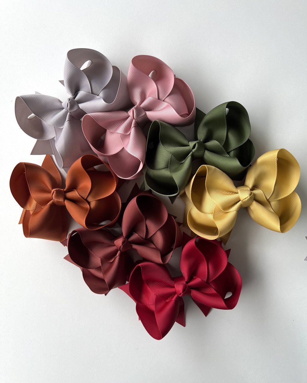 Kit 7 Laços Butterfly Grande Gorgurão no Bico de Pato G09 - Coleção Outono/Inverno 25