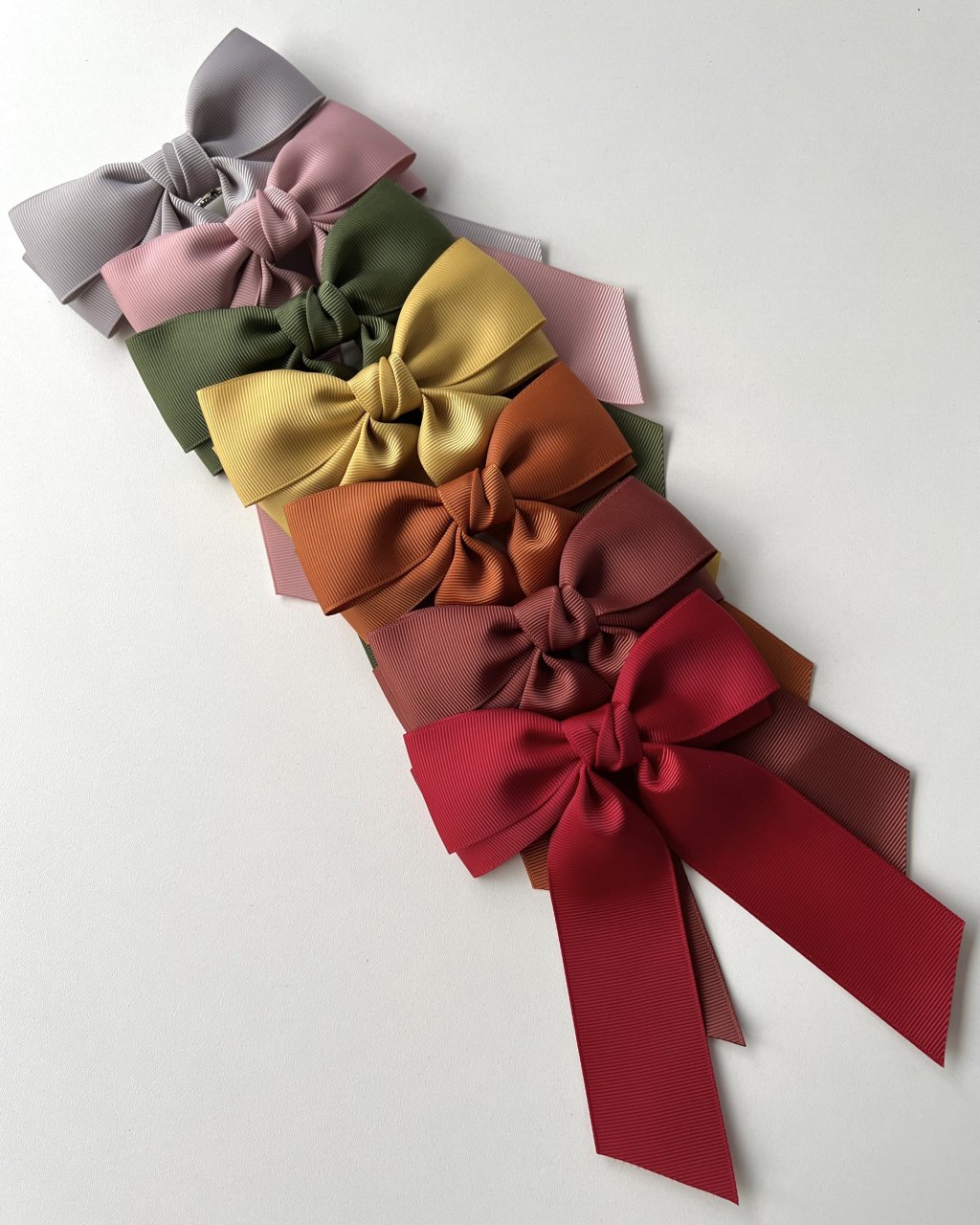 Kit 7 Laços Clara em Gorgurão Tamanho G na Presilha - Coleção Outono/Inverno 25