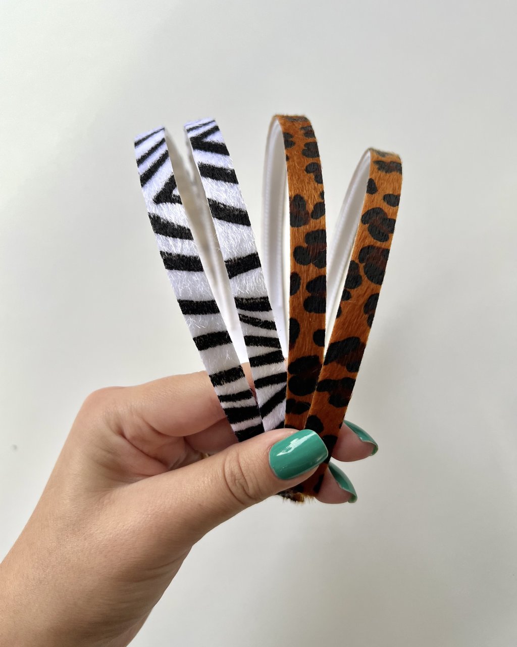 Kit 4 Tiaras Animal Print Pelinho Onça e Zebra - Coleção Outono/Inverno 25