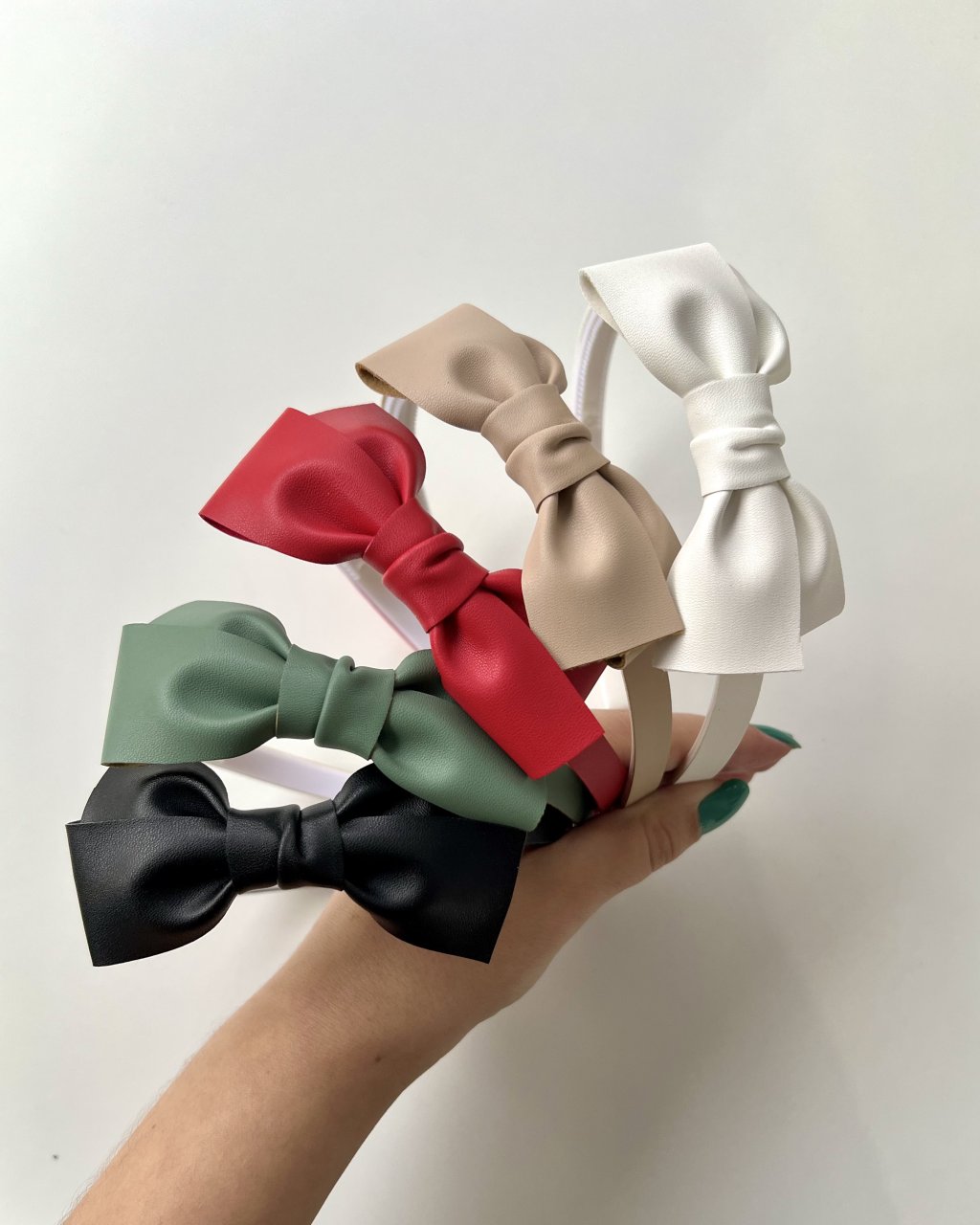 Kit 5 Tiaras Laço Cruzado em Napa TLCN01 - Coleção Outono/Inverno 25