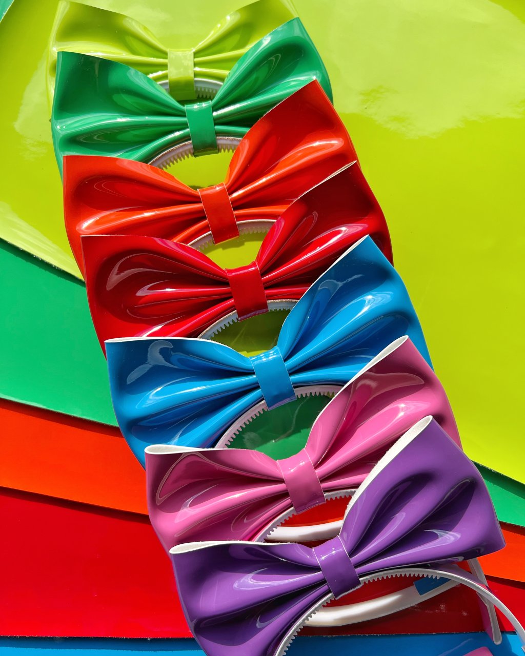 Kit 7 Tiaras Verniz Laço em Pé Tamanho G - Coleção Rainbow