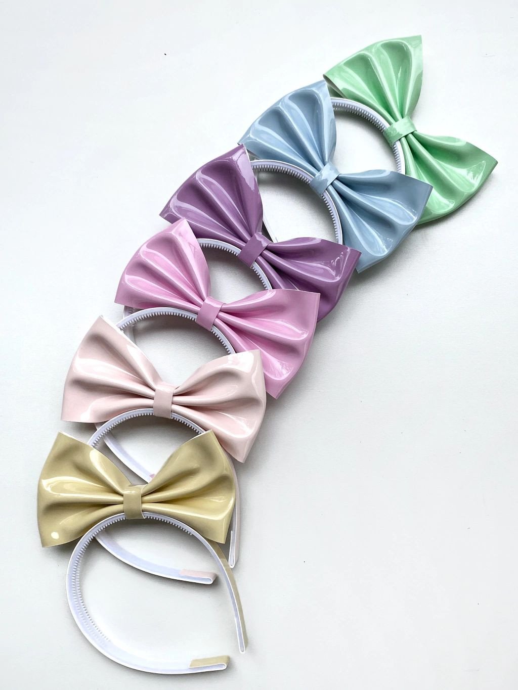 Kit 6 Tiara Laço em Pé Verniz - Candy colors