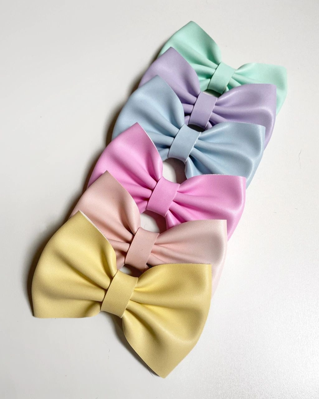 Kit 6 Laços em Napa Médio NM01- Candy colors