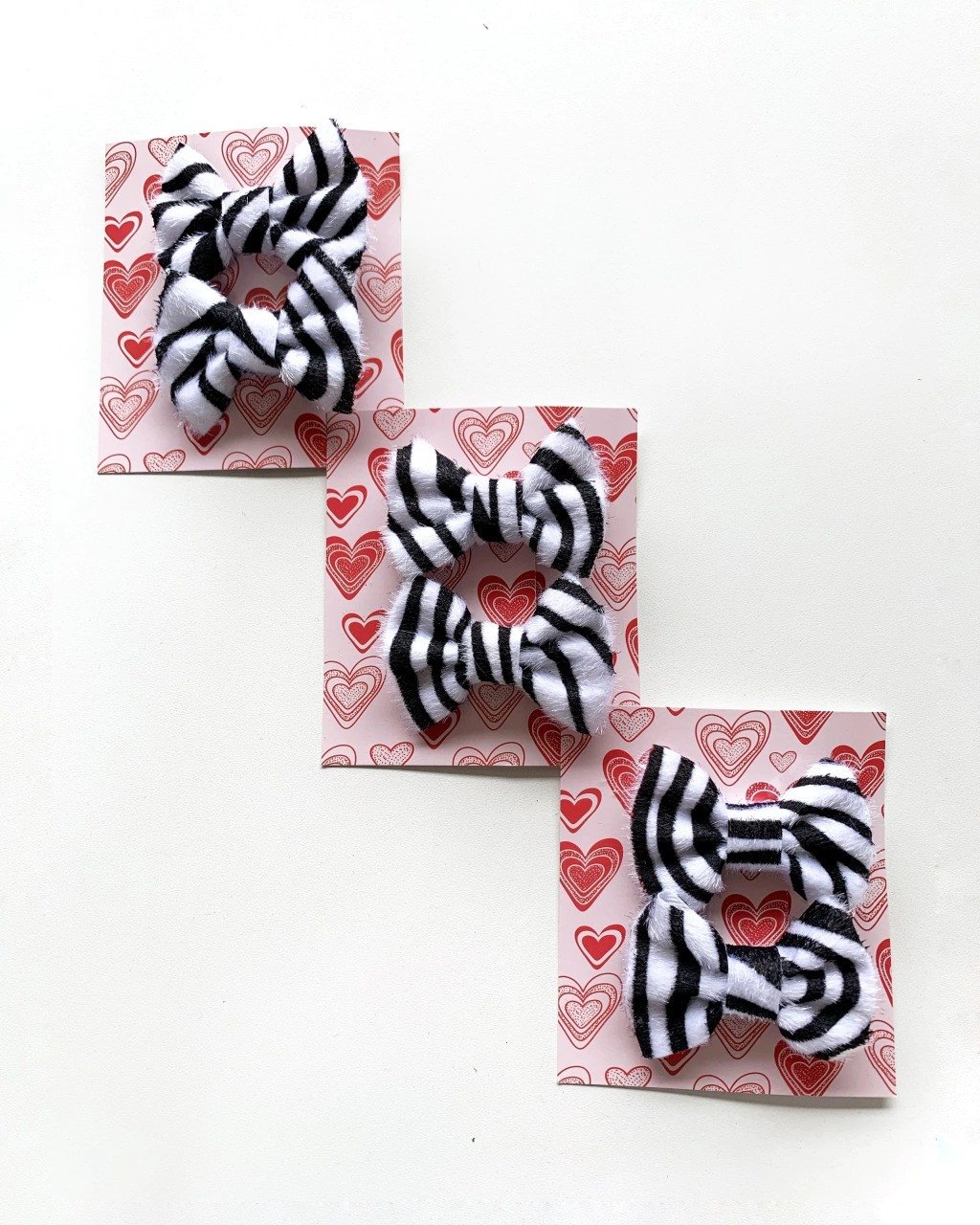 Kit 6 Laços Animal Print Pêlo Zebra P no Bico de Pato