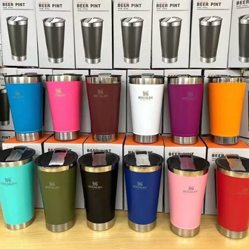 COPO STANLEY TÉRMICO 700ML COM TAMPA E ABRIDOR
