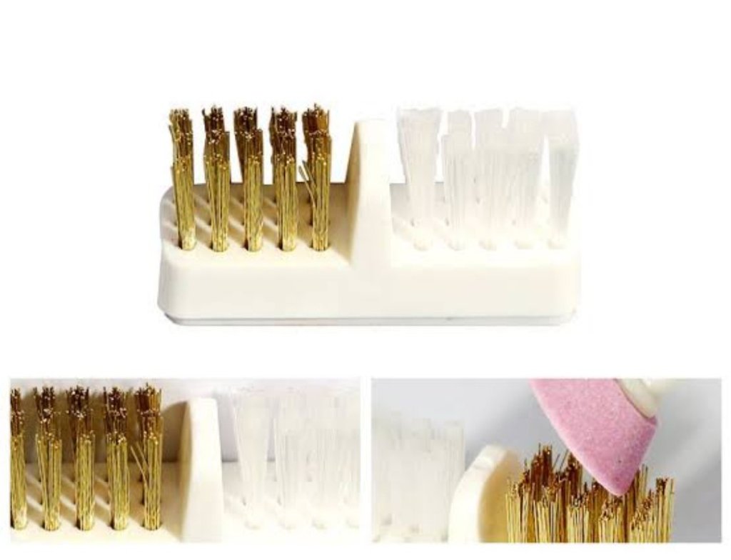 Escovinha de aço para limpeza de broca 