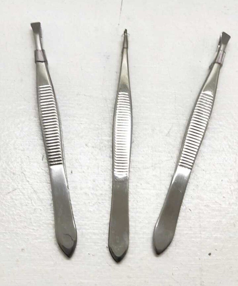 Pinça de sobrancelhas - IFLT 