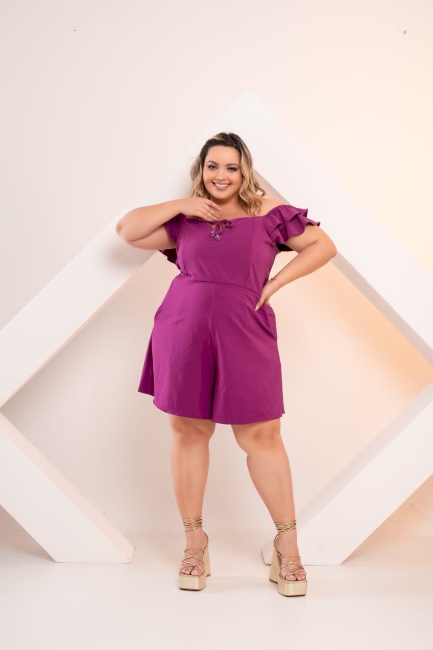 Macaquinho manga com babado. Ref: 539