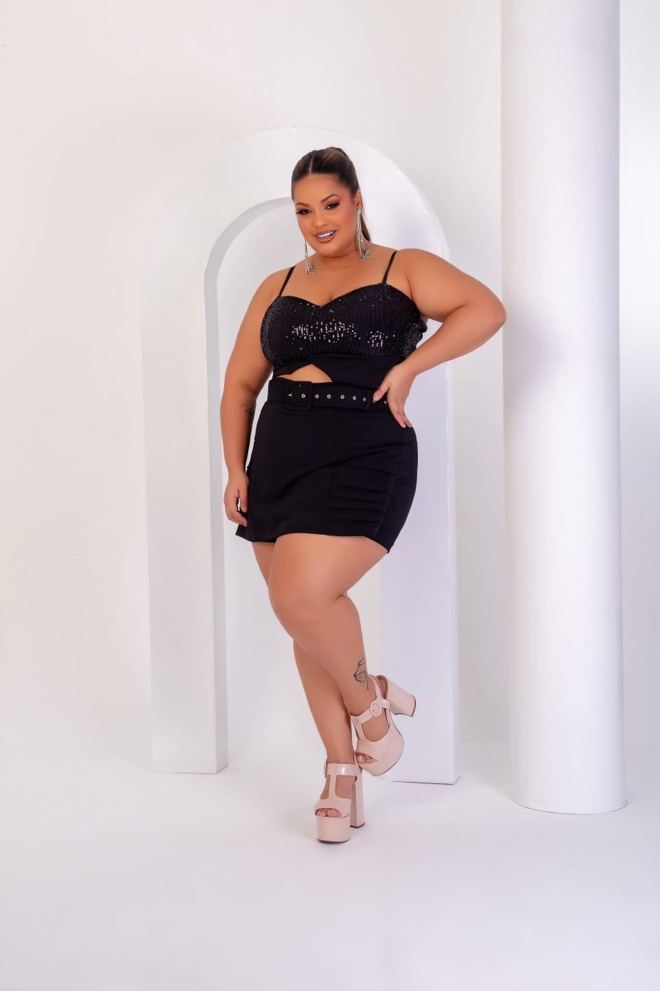 Conj. Short saia e blusa paetê. Ref: 974