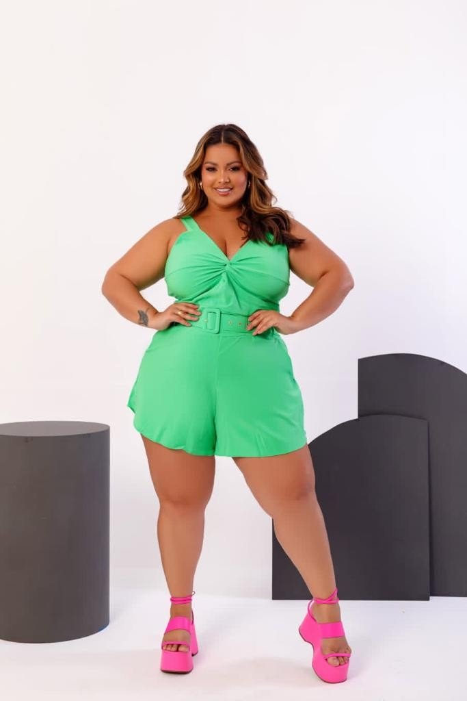 Macaquinho com nó no peito. Ref: 623