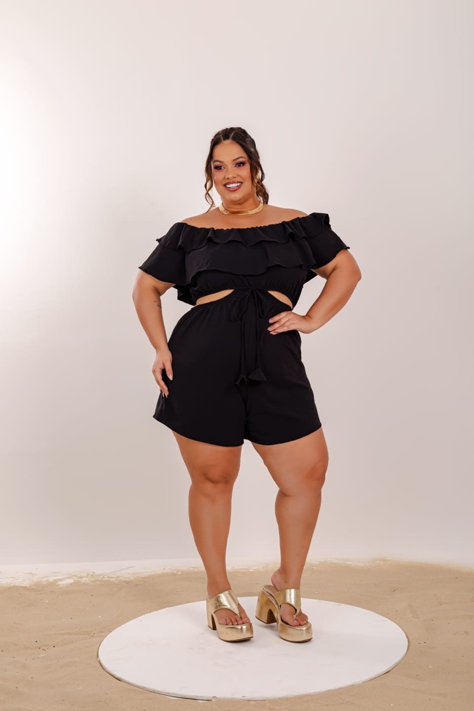 Macaquinho ciganinha babadinho. Ref: 1340