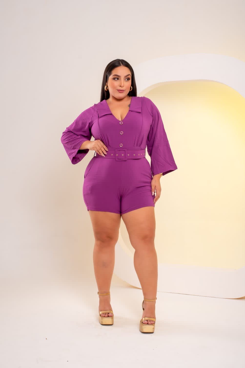 Macaquinho gola e botão midsize. Ref: 989