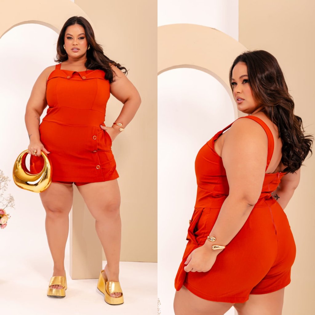 Macaquinho Short saia com botão coberto Ref 1550