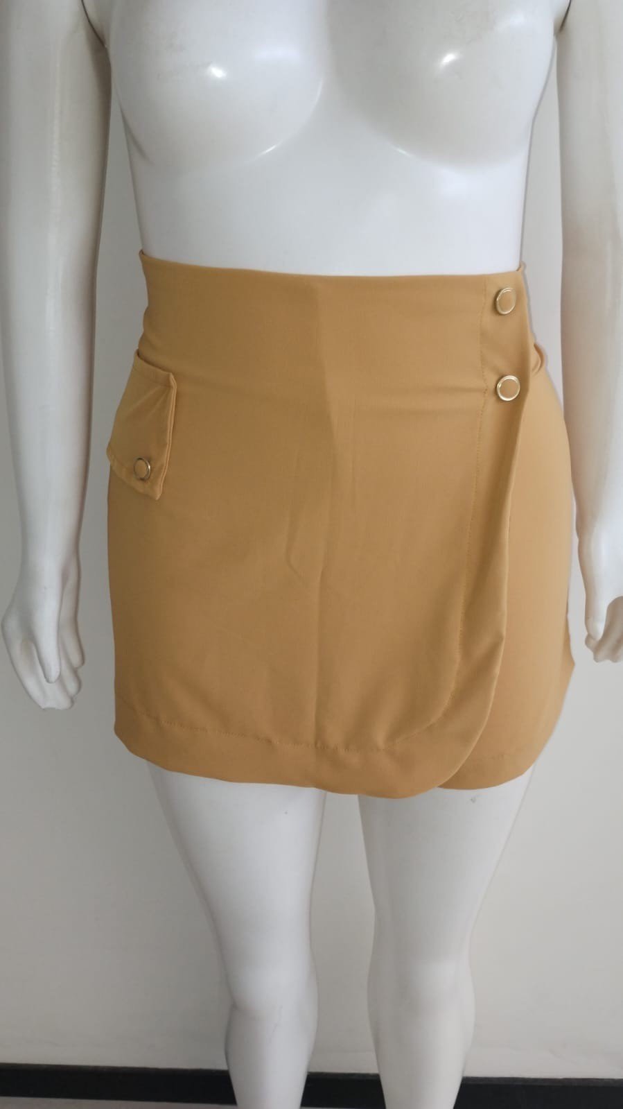 Short saia transpassado. Ref: 1117