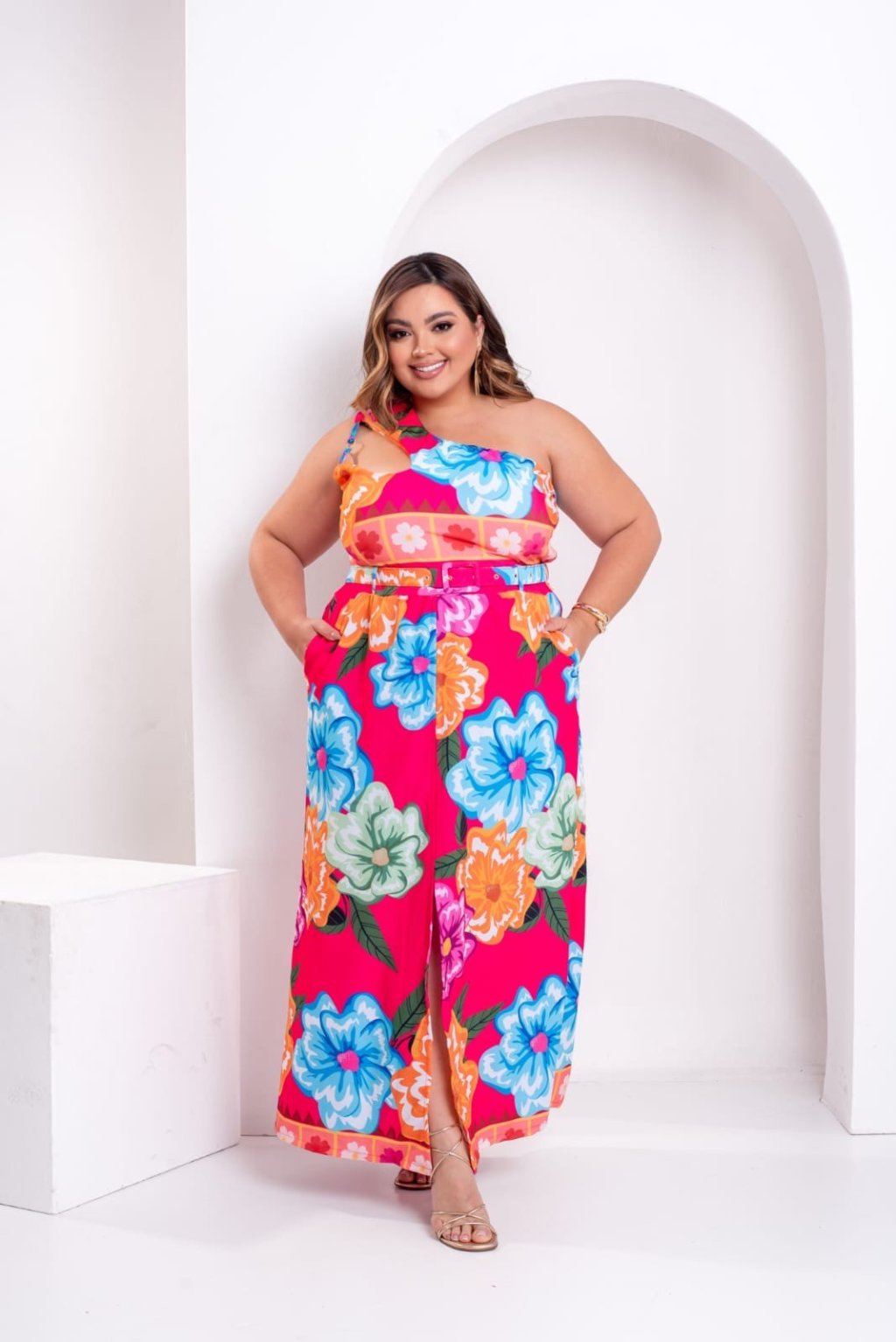 Vestido longo abertura no ombro ref 1781