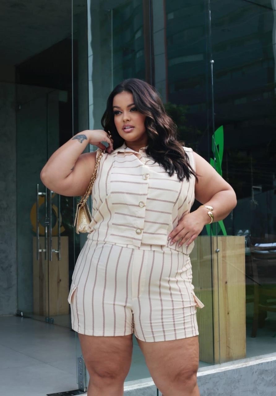 Conjunto short com crooped com botão coberto ref 1528