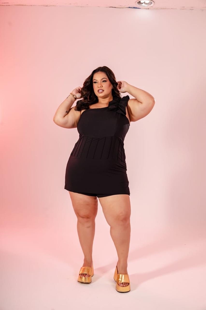 Macaquinho um ombro short saia +nervura Ref:1693