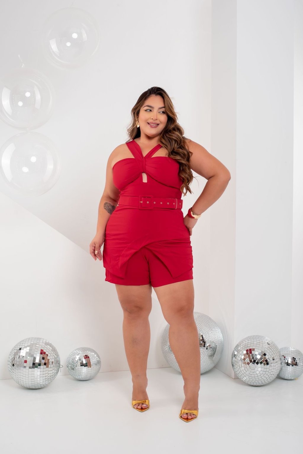 Macaquinho alça no pescoço ref2067