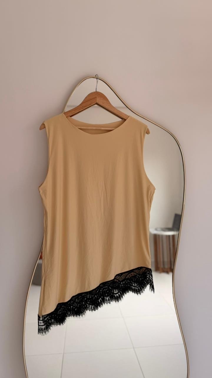 Blusa Poliamida TAM único 44/46 e 48/50